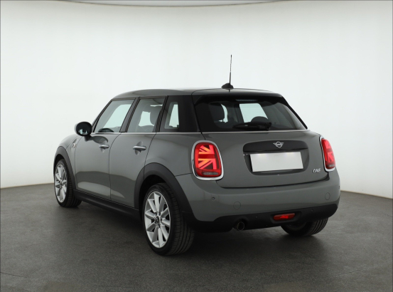 MINI 5-door