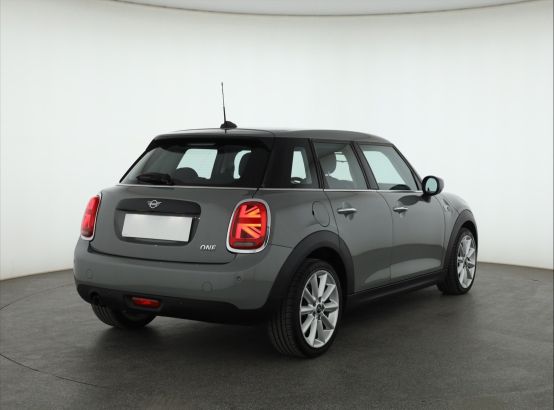 MINI 5-door