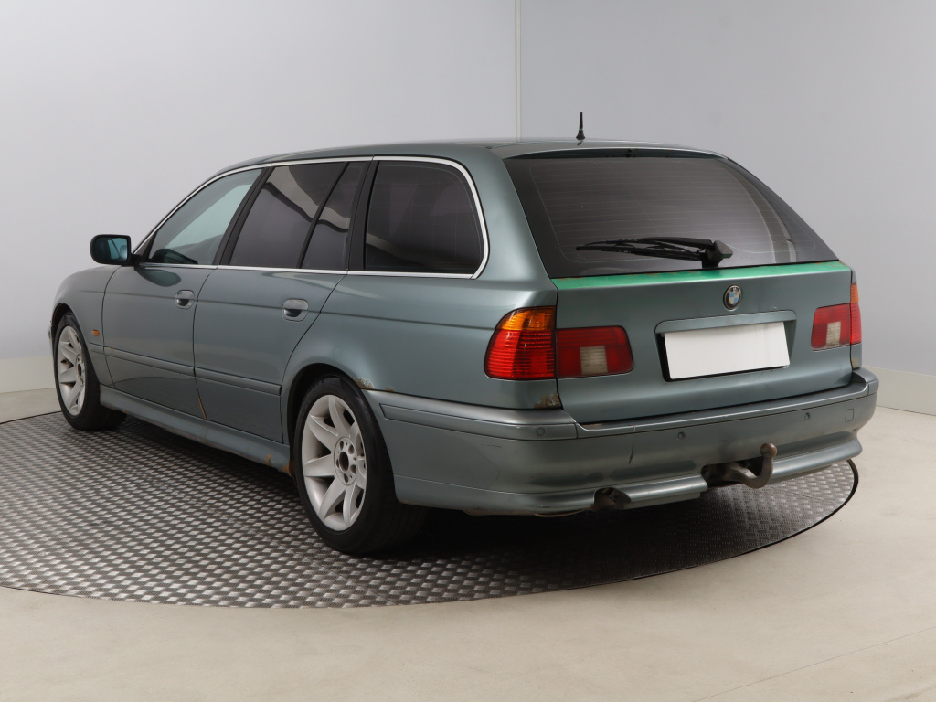 BMW 5