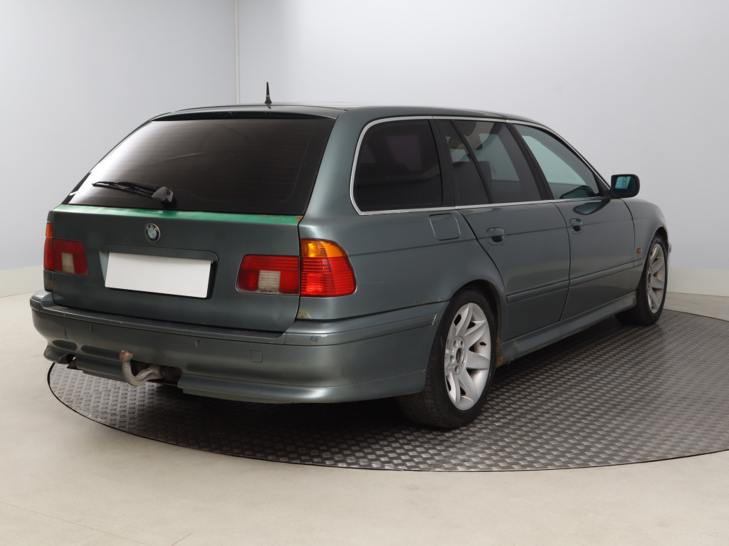 BMW 5