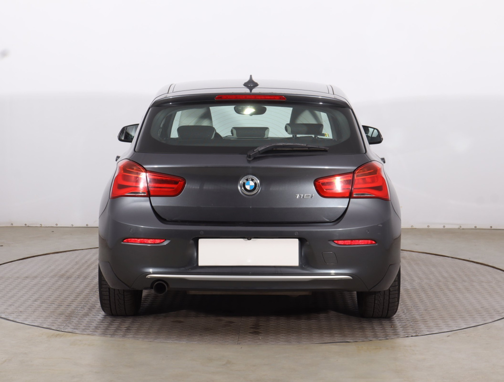 BMW 1
