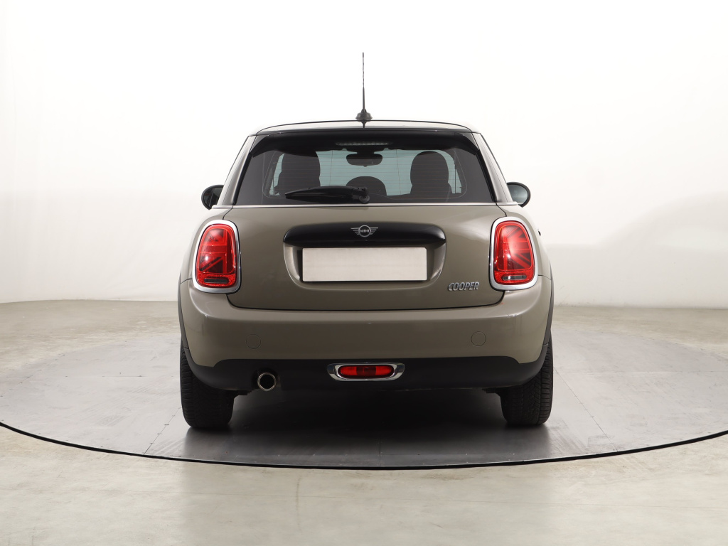 MINI 5-door