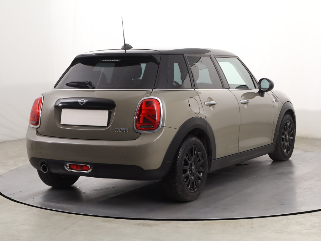 MINI 5-door