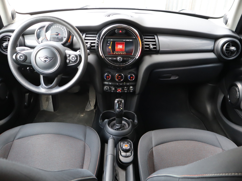 MINI 5-door
