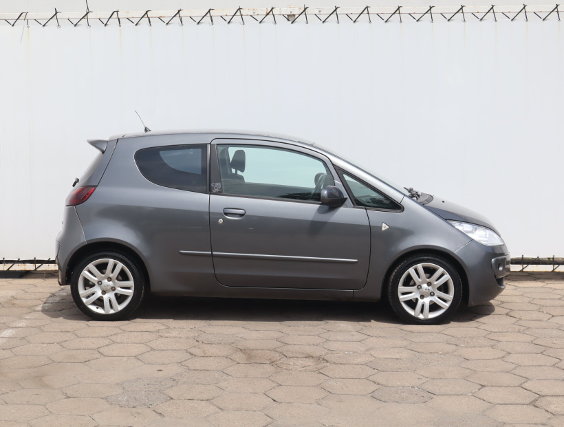 Mitsubishi Colt, 2005
