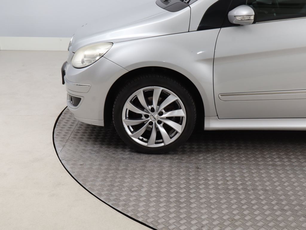 Mercedes-Benz B