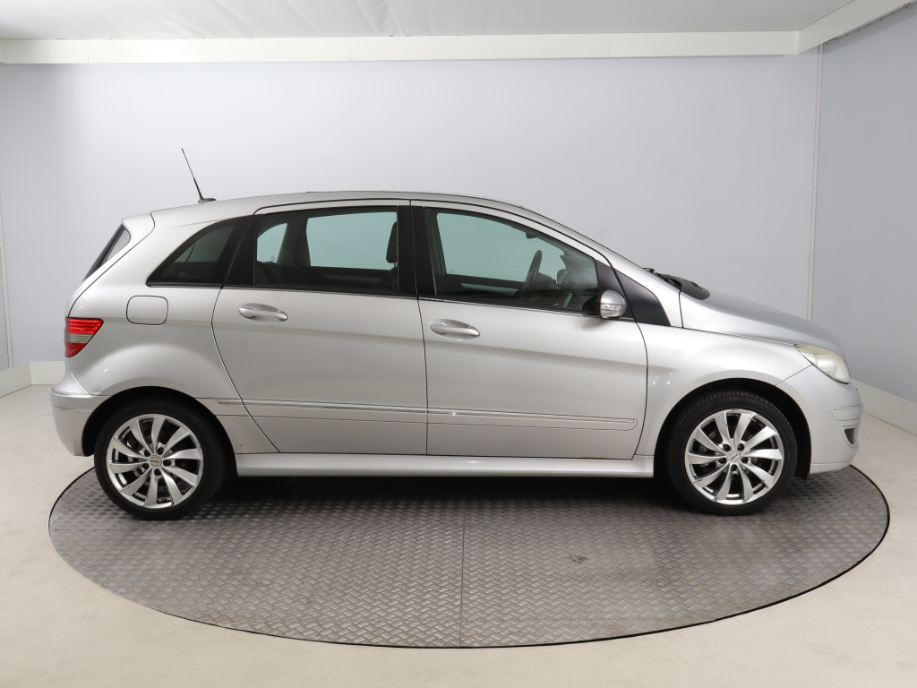 Mercedes-Benz B