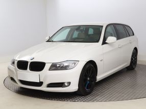BMW 3 - 2009