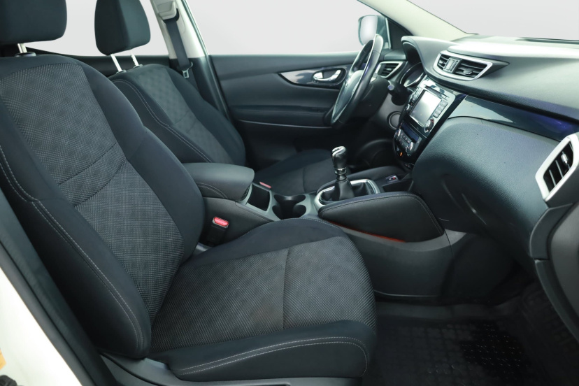 Nissan Qashqai, 2015