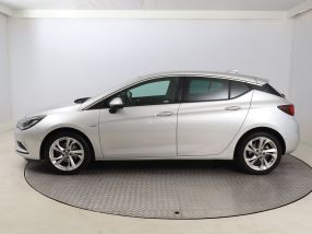 Opel Astra - 2016