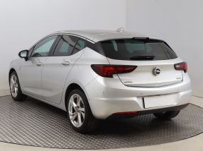 Opel Astra - 2016