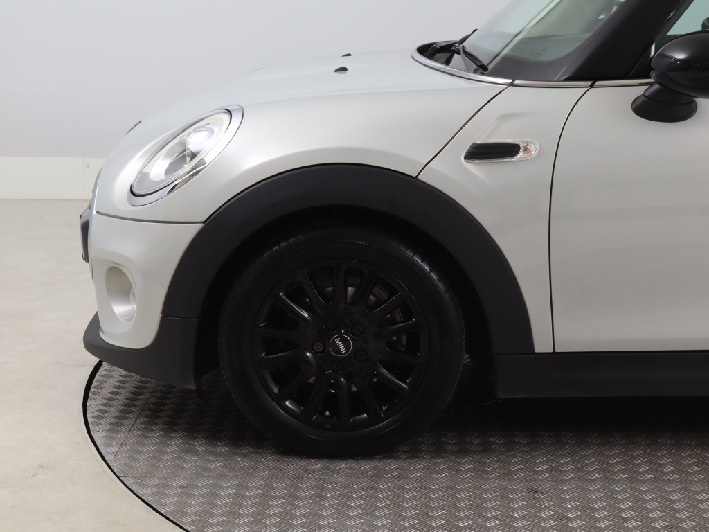 MINI 3-door
