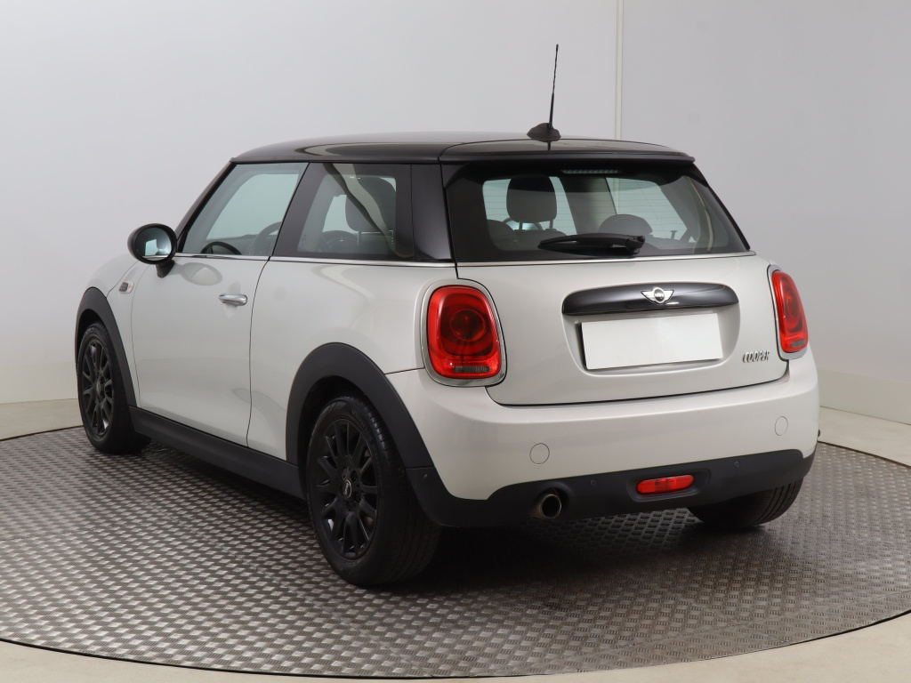 MINI 3-door