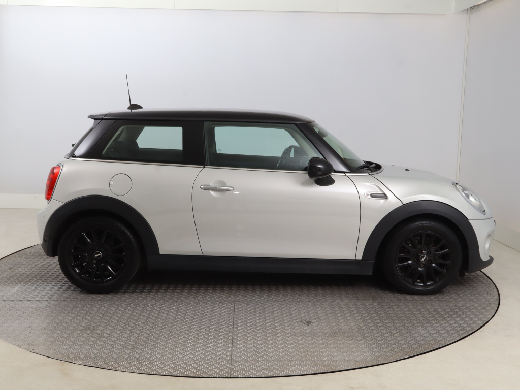 MINI 3-door