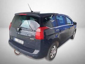 Peugeot 5008 - 2010
