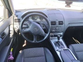 Mercedes-Benz C - 2010