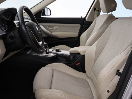 BMW 320i xDrive GT