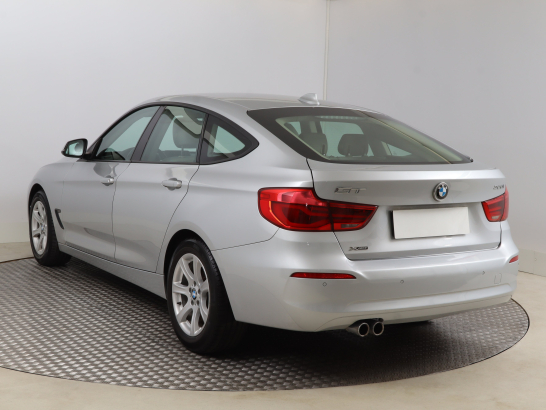 BMW 320i xDrive GT