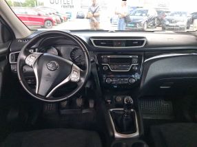 Nissan Qashqai - 2015