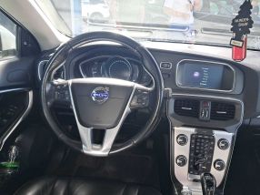 Volvo V40 - 2015