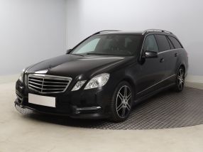 Mercedes-Benz E - 2012