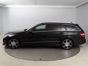 Mercedes-Benz E - 2012