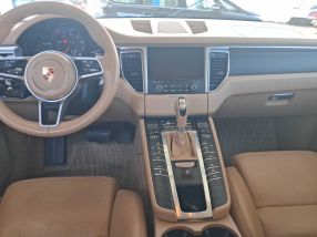 Porsche Macan - 2016