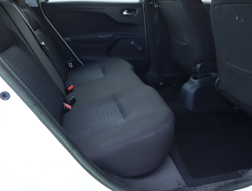 Peugeot 301, 2015