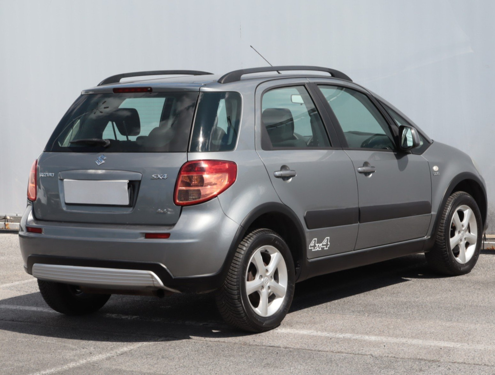 Suzuki SX4