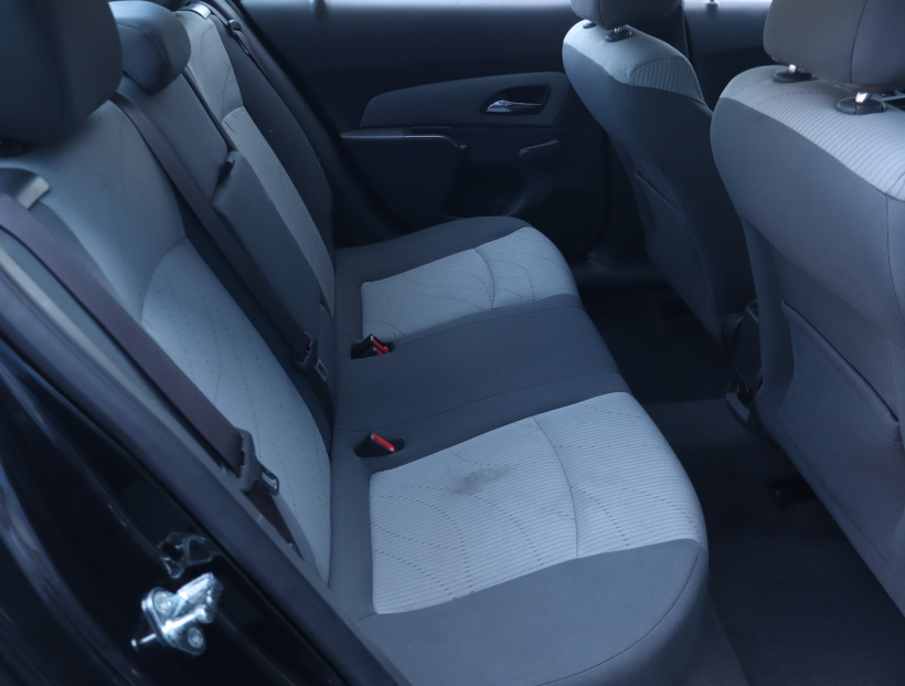 Chevrolet Cruze, 2010
