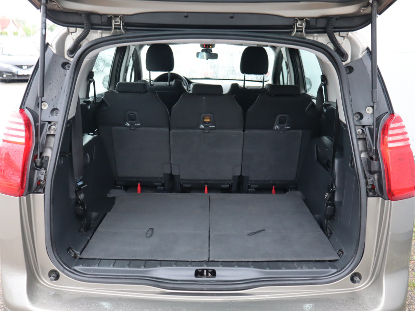Peugeot 5008, 2015