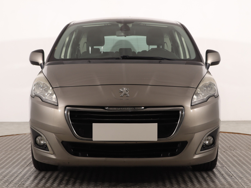 Peugeot 5008, 2015