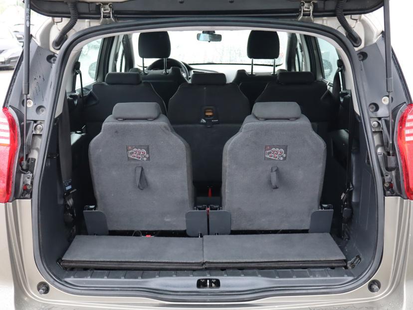 Peugeot 5008, 2015