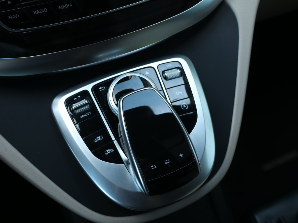 Mercedes-Benz V