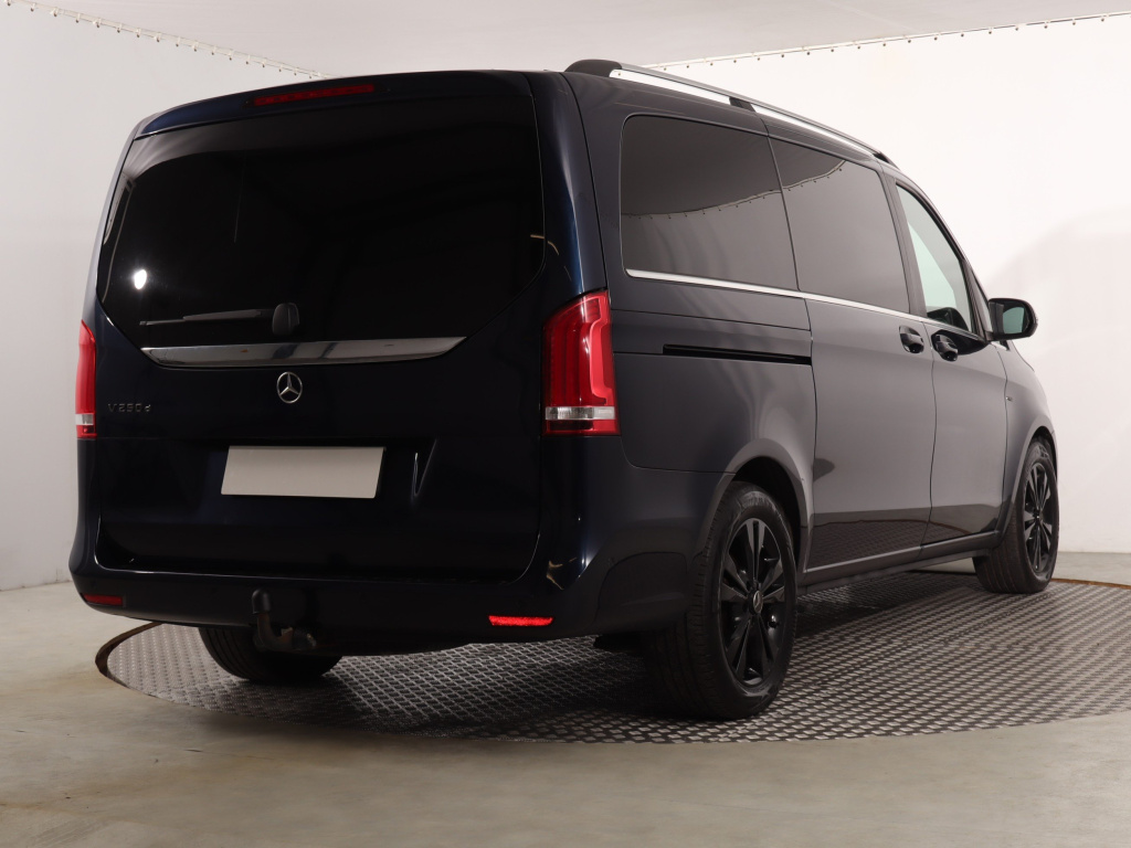 Mercedes-Benz V