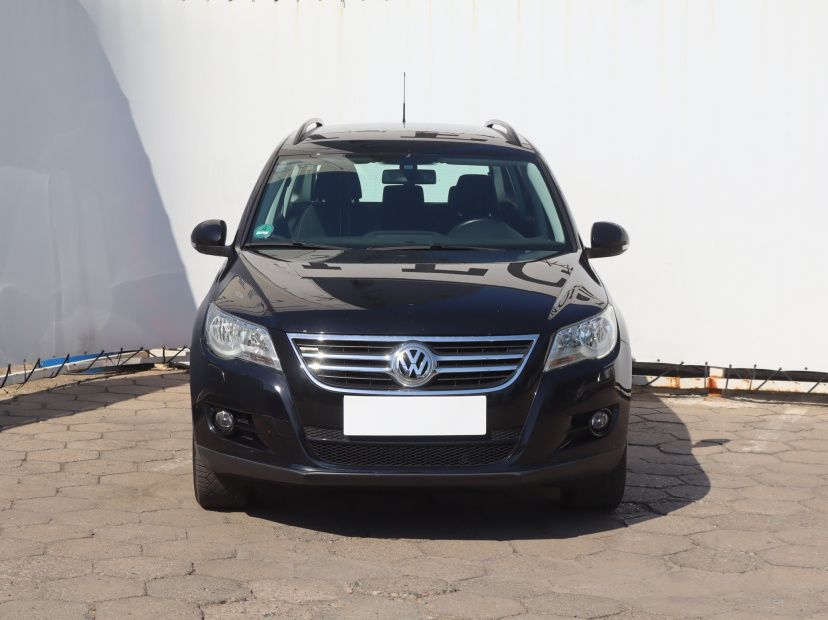 Volkswagen Tiguan, 2011