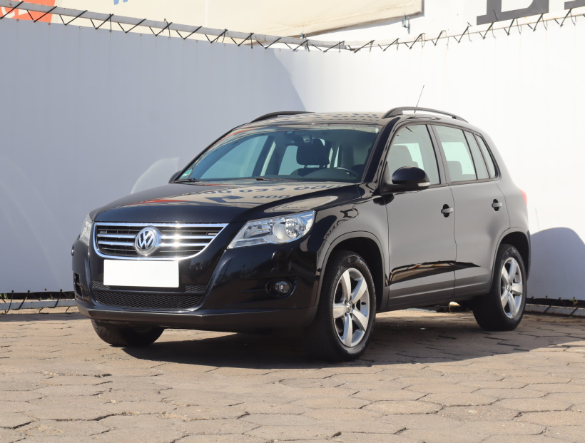 Volkswagen Tiguan, 2011