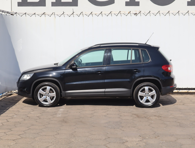 Volkswagen Tiguan, 2011
