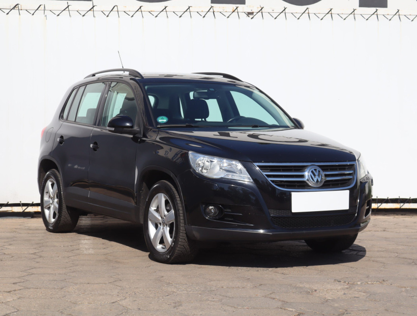 Volkswagen Tiguan, 2011