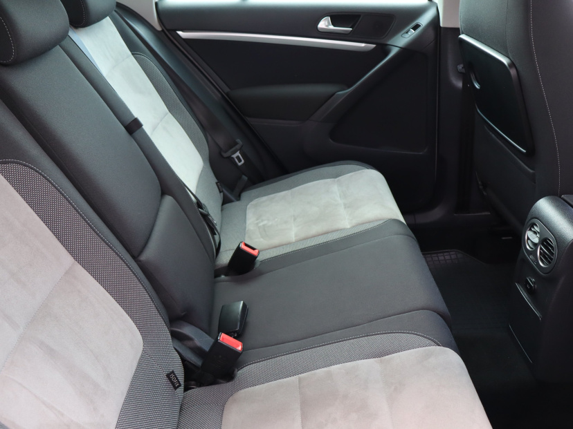 Volkswagen Tiguan, 2013