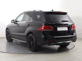 Mercedes-Benz GLE - 2016