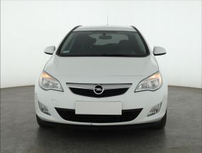 Opel Astra - 2011