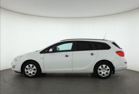 Opel Astra - 2011