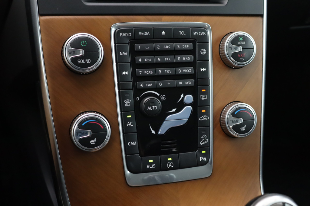 Volvo V60 Cross Country