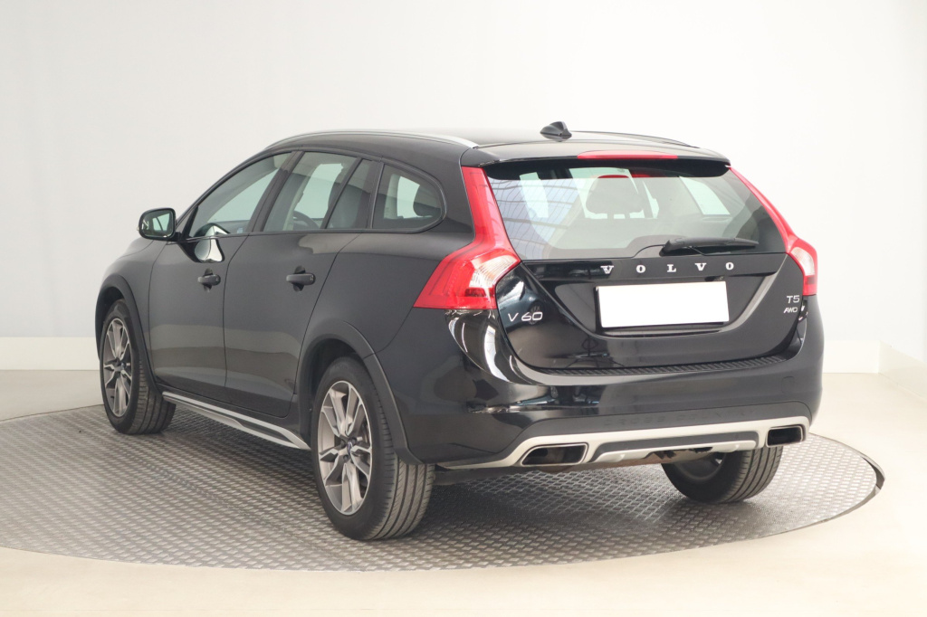 Volvo V60 Cross Country