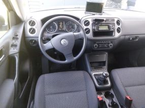 Volkswagen Tiguan - 2010