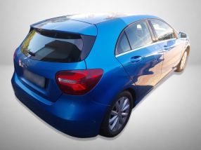 Mercedes-Benz A - 2015