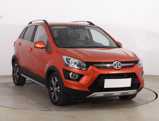 BAIC X25 2020