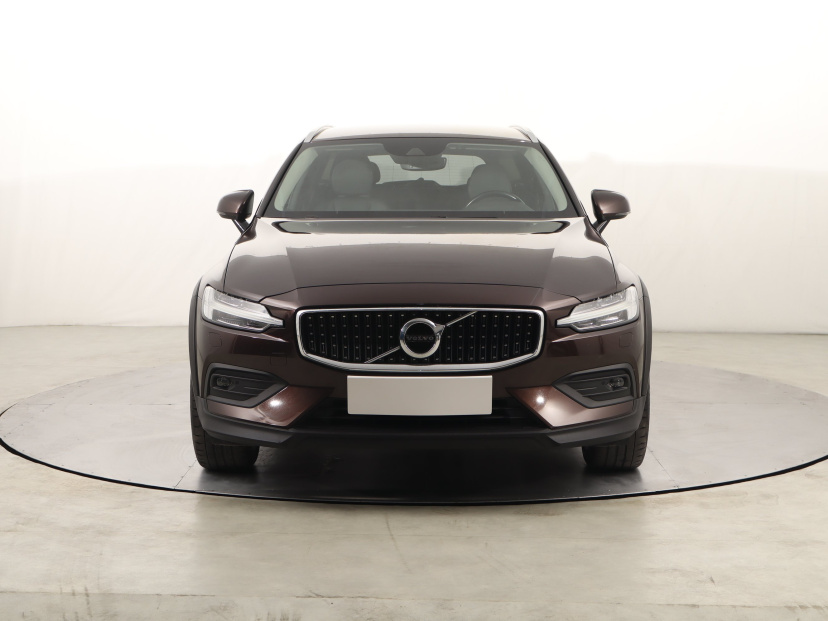 Volvo V60 Cross Country, 2021