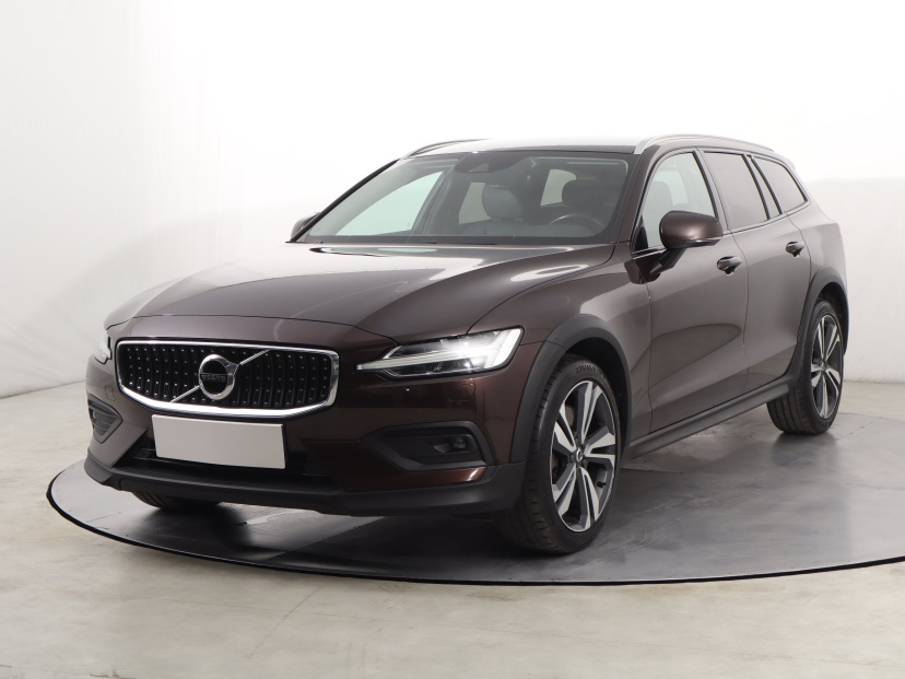 Volvo V60 Cross Country, 2021